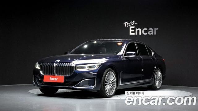 BMW 7 Series — фото 1
