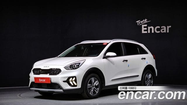 Kia Niro — фото 1