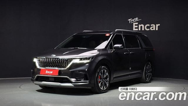 Kia Carnival — фото 1