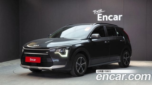 Kia Niro — фото 1