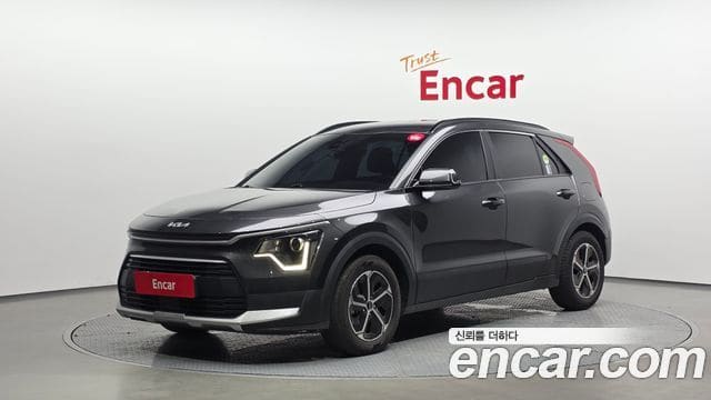 Kia Niro — фото 1