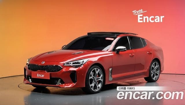 Kia Stinger — фото 1