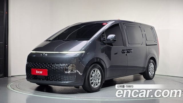 Hyundai Staria — фото 1
