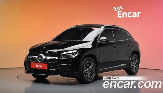 Mercedes-Benz GLA-Class — фото 1