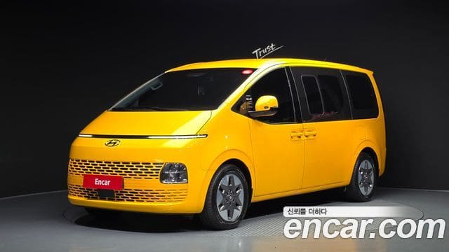 Hyundai Staria — фото 1