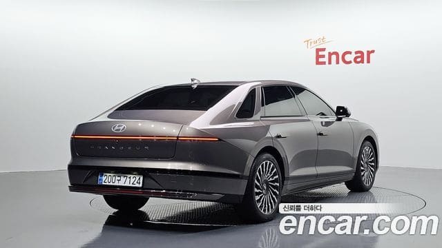 Hyundai Grandeur — фото 1