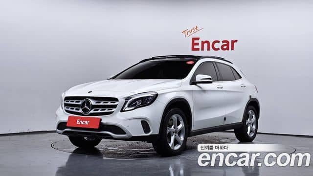 Mercedes-Benz GLA-Class