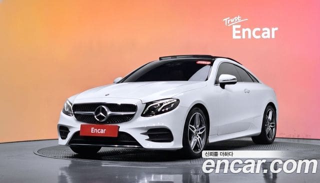 Mercedes-Benz E-Class — фото 1