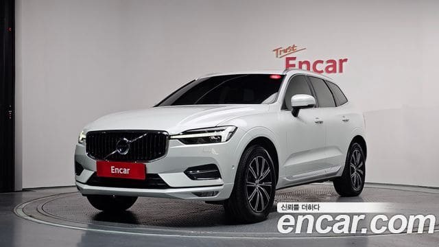 Volvo XC60 — фото 1