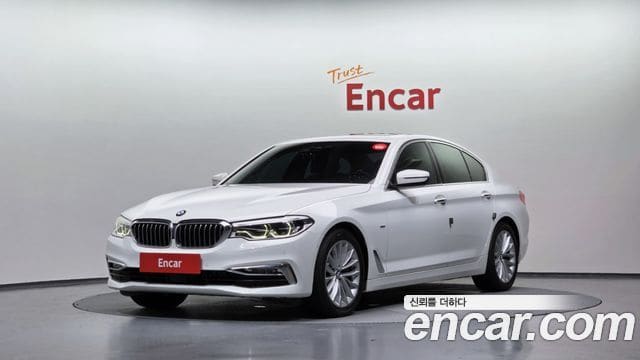 BMW 5 Series — фото 1