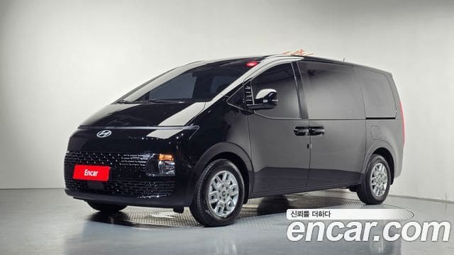 Hyundai Staria — фото 1