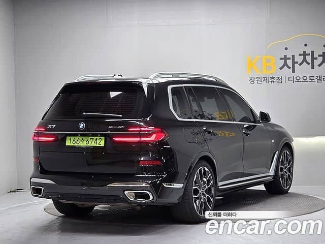 BMW X7