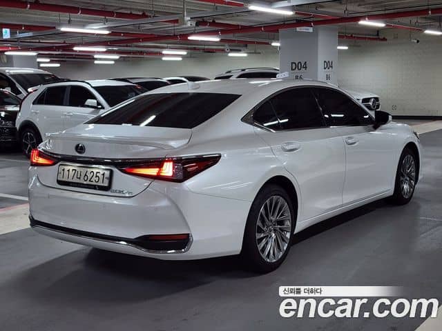 Lexus ES300h