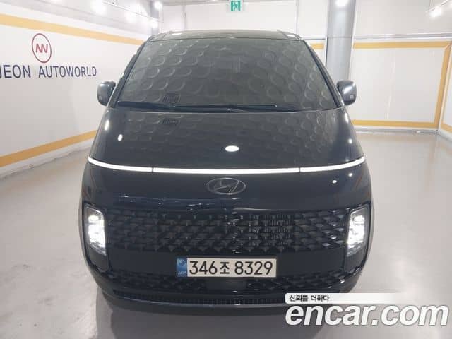 Hyundai Staria