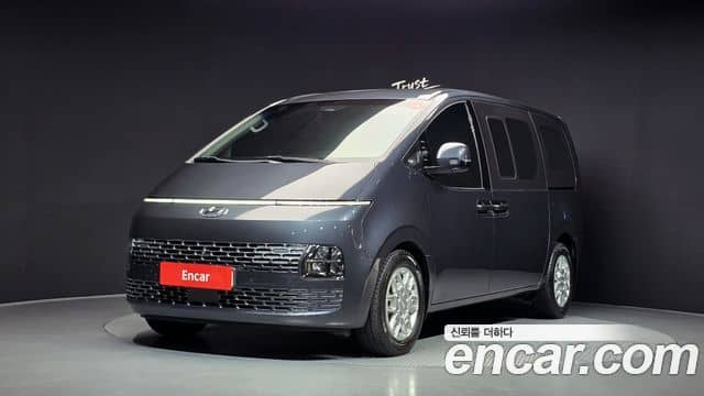 Hyundai Staria