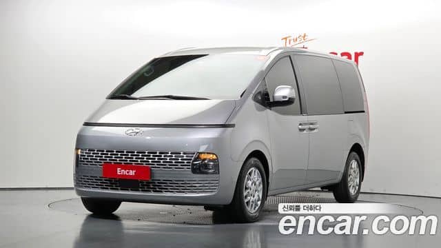 Hyundai Staria