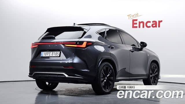 Lexus NX450h+