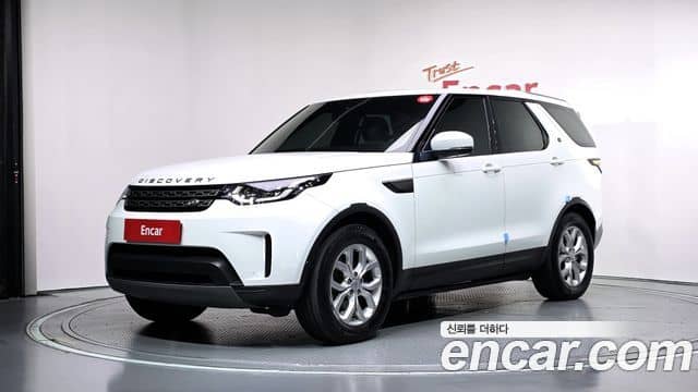 Land Rover Discovery 5