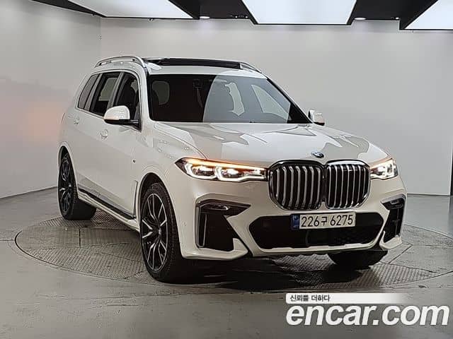 BMW X7