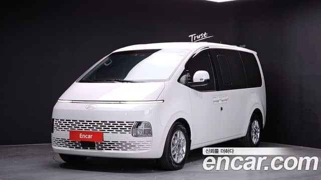 Hyundai Staria