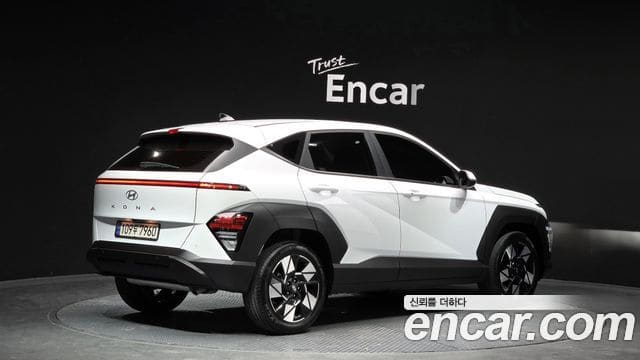 Hyundai Kona — фото 1