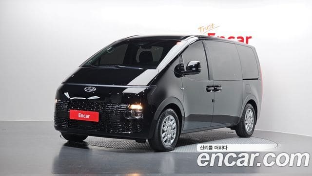 Hyundai Staria — фото 1