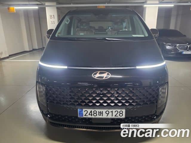 Hyundai Staria