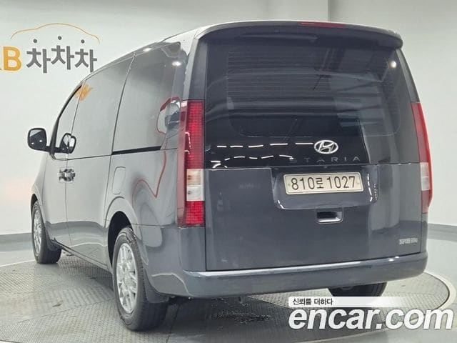 Hyundai Staria — фото 1