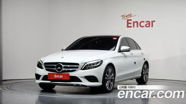 Mercedes-Benz C-Class — фото 1