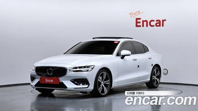 Volvo S60 — фото 1