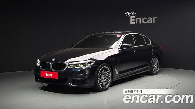 BMW 5 Series — фото 1