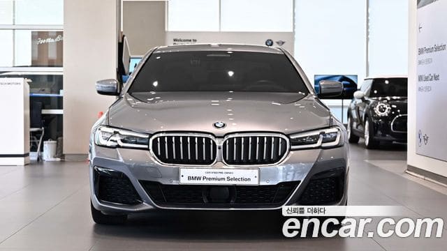 BMW 5 Series — фото 1