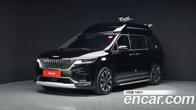 Kia Carnival — фото 1
