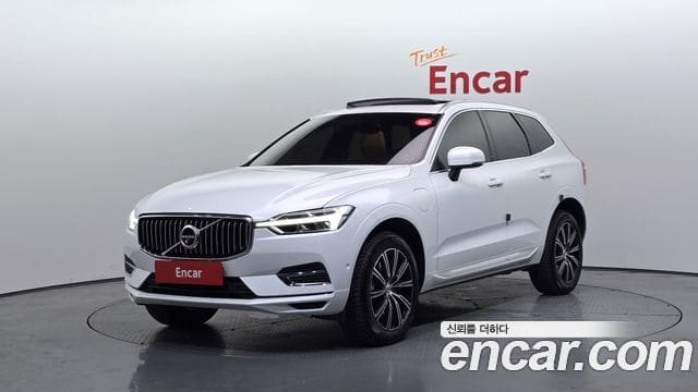 Volvo XC60 — фото 1
