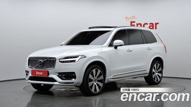 Volvo XC90 — фото 1