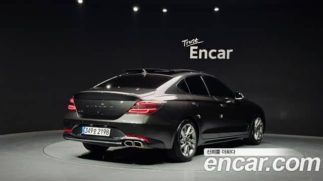 Genesis G70