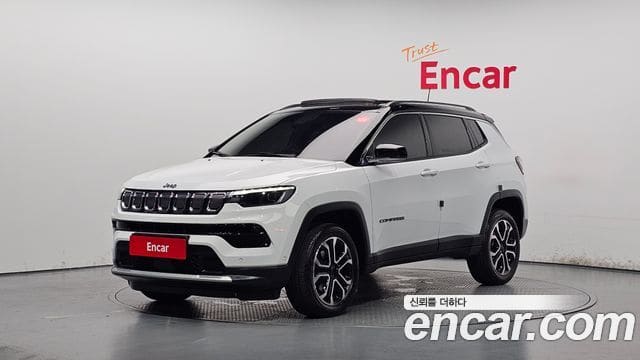 Jeep Compass — фото 1