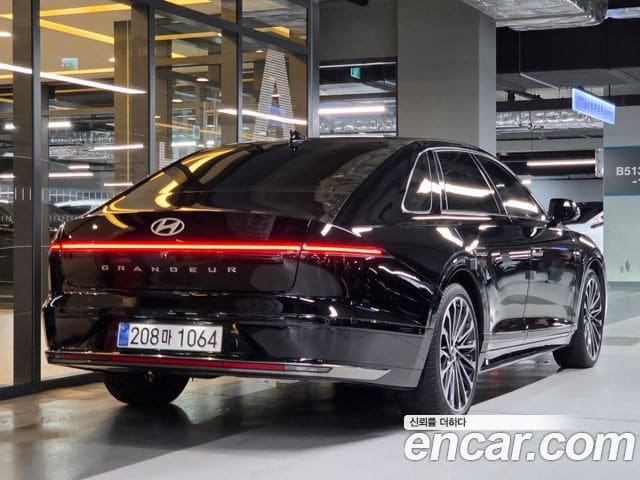 Hyundai Grandeur — фото 1