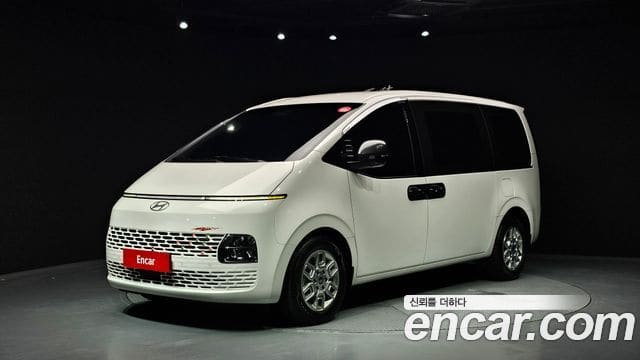 Hyundai Staria — фото 1