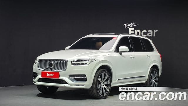 Volvo XC90 — фото 1