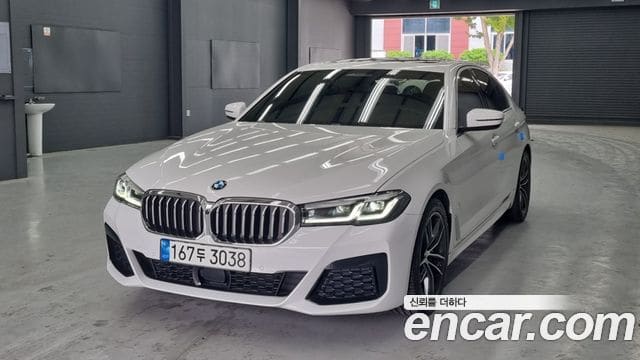 BMW 5 Series — фото 1