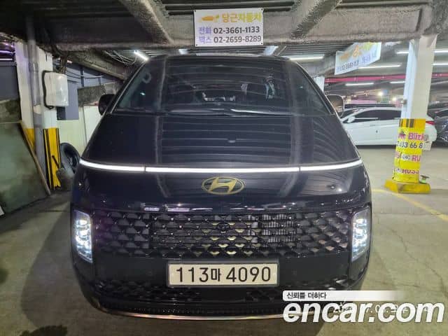 Hyundai Staria