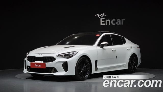 Kia Stinger — фото 1