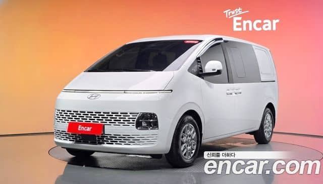 Hyundai Staria