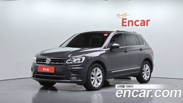 Volkswagen Tiguan — фото 1