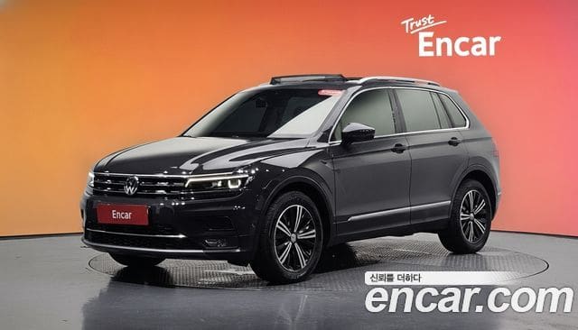 Volkswagen Tiguan — фото 1