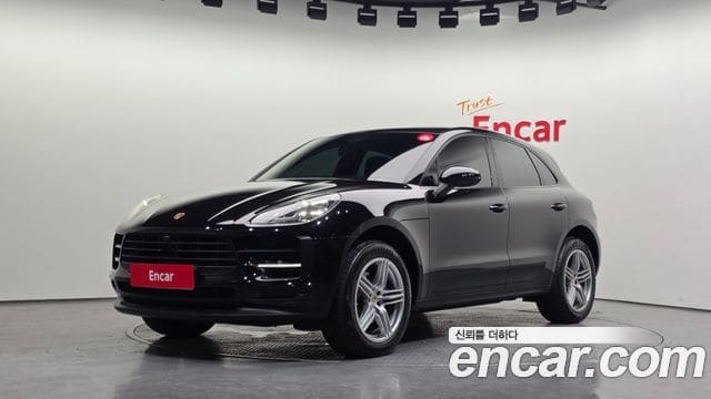 Porsche Macan — фото 1