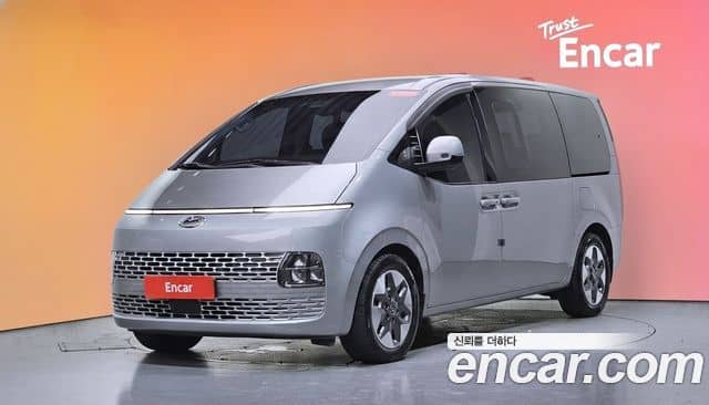 Hyundai Staria
