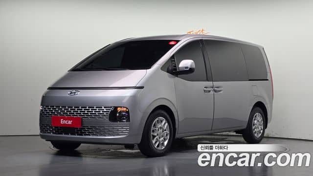 Hyundai Staria