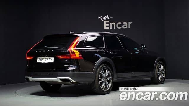 Volvo V90 Cross Country